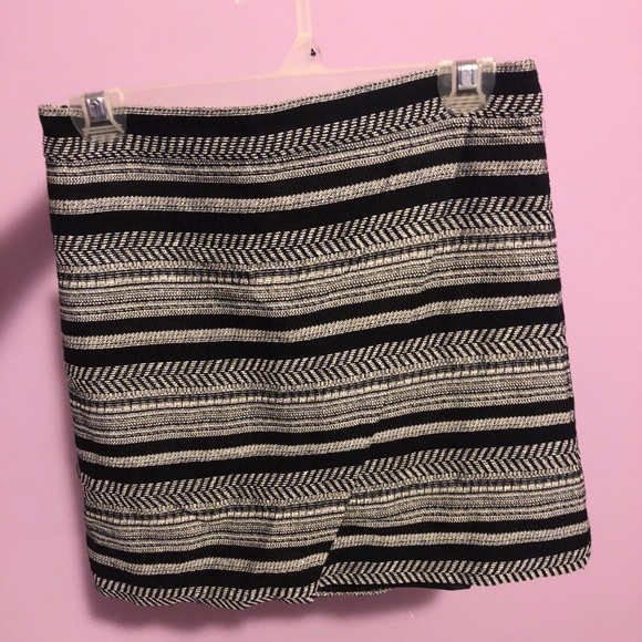 black and white j crew envelope skirt - Picture 2 of 3